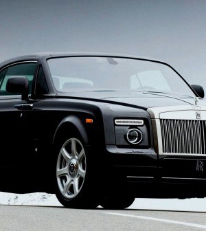 Rolls-Royce- Phantom-Car-Magazine--Luxury-Imports-Most-Expensive-Cars-Dream-Cars-Rich-Cars-Cool-Cars-VIP-S-Bentley-1-1