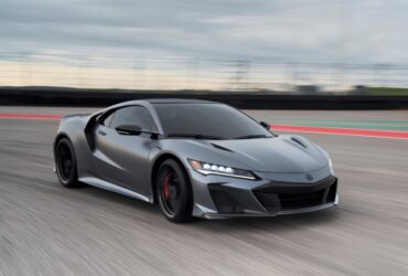 2024 Acura NSX #beverlyhills #beverlyhillsmagazine #bevhillsmag #ferraricar #ferrari296gtb #ferrarihybrid #dreamcar #popularcarmagazine #carmagazine #coolcars #exoticcars #fastcars #supercars #sportscar #luxurycars #poshcars