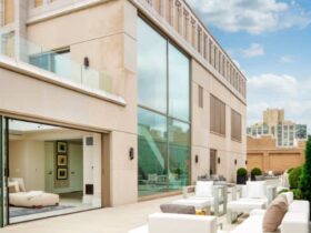 Fit For #Royalty: 212 Fifth Ave #Crown #Penthouse #NYC #dreamhomes #realestate #homesforsale #newyork #madisonsquarepark #212fifthave #fifthave #beverlyhills #beverlyhillsmagazine #luxury #exclusive #luxurylifestyle #beautiful #life #beverlyhills #BevHillsMag