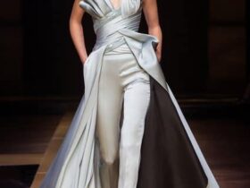 VERSACE Runway Fashion 2016