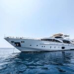 Azimut 105 Yacht For Sale $3,600,000 #beverlyhills #beverlyhillsmagazine #bevhillsmag #yacht #megayachts #travel #luxury #lifestyle #superyachts