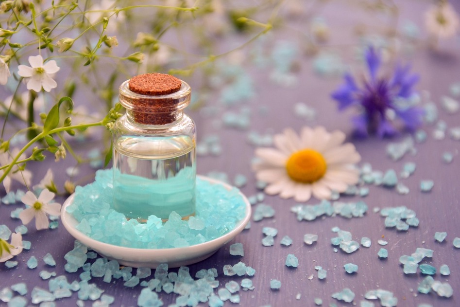 5 Skincare Products to Give You a Taste of Luxury #beverlyhills #beverlyhillsmagazine #improveskintexture #skincareproducts #luxuryskincareproducts #faceoils #luxuriousingredients #luxuryfaceserums #bevhillsmag