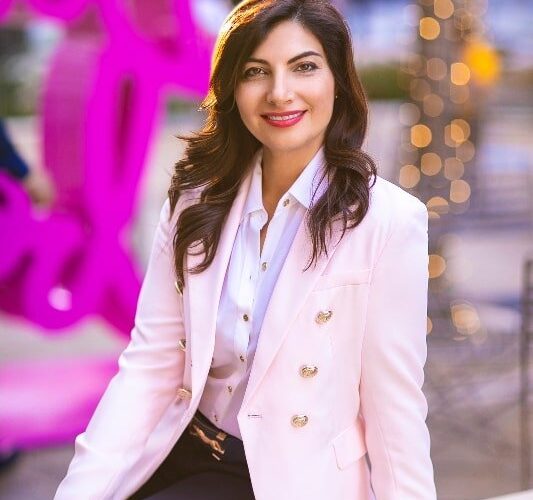 Jennie Levin: Personifying Personal Injury Law #legal #lawyers #beautiful #business #attorney #beverlyhills #beverlyhillsmagazine #BevHillsMag