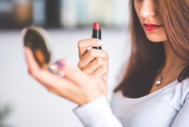 Kira Cosmetics Stylish Eyelash and Makeup Products #BEAUTY #BEVHILLSMAG #BEVERLYHILLS #BEVERLYHILLSMAGAZINE #SKINCARE #BEAUTYPRODUCTS