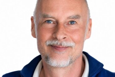 Frequency Healing Revolution with Michael Upstone