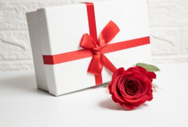 Perfect Gifts For The Woman In Your Life: #bevhillsmag #giftguide #forwomen
