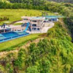Inside Justin Bieber’s $10,000-a-Night Hawaiian Vacation Estate #HawaiiLuxuryRealEstate #HawaiiRealEstate #LuxuryRealEstate #BigIsland #LuxuryHomes #HawaiiLuxury #CelebrityHomes #OceanViewHomes #LuxuryLiving #HawaiiLife