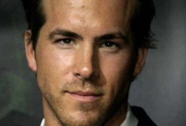 Ryan Reynolds #bevhillsmag #beverlyhillsmagazine #beverlyhills #celebrities #moviestars #hollywoodspotlight #celebrityspotlight #ryanreynolds