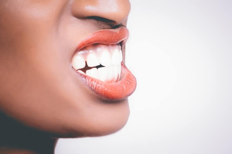 7 Natural Ways To Whiten Teeth From Home #beautyproducts #smile #teeth #true #beauty #love #girlstuff #beautiful #beverlyhills #beverlyhillsmagazine #bevhillsmag