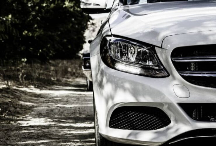 What to Consider When Buying a Radar Detector for Your Vehicle