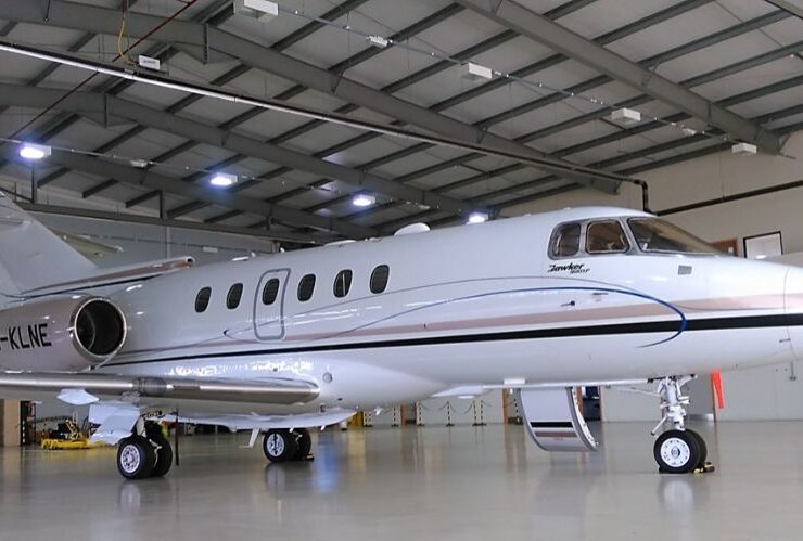 Midsize Jumbo Jet The 2011 Hawker 900xp #jet #jetlife #jetcharter #luxuryjet #buyajet #beveryhills #beverlyhillsmagazine #bevhillsmag #hawker #2011hawker900xp #hawker900xp #beechcraft900xp #beechcraft