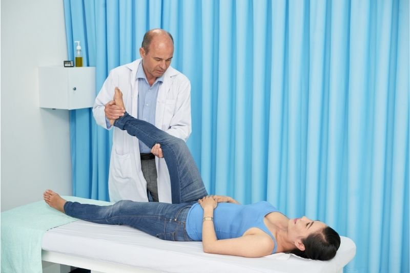 10 Reasons You Should Visit a Singapore Chiropractor #beverlyhills #beverlyhillsmagazine #bevhillsmag #chiropracticspinalmanipulation #chiropractor #chiropracticcare #chiropracticadjustment