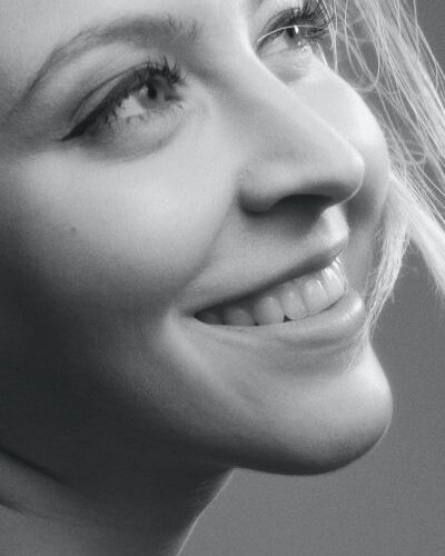 10 Reasons to Start Using Skin Whitening Pills #beverlyhills #beverlyhillsmagazine #skinwhitening #freeofwrinkles #darkcircles #signsofaging #harmfulUVrays