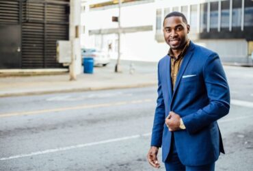 10 Tips for Urbanizing Your Outfit #beverlyhills #beverlyhillsmagazine #upgradeyouroutfit #urbanizingyourwardrobe #crownjewels #urbanfashion #fashionmagazine