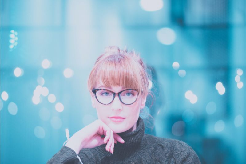 3 Benefits of Wearing Blue Light Glasses #beverlyhills #beverlyhillsmagazine #bluelightglasses #eyehealth #digitalLEDscreen