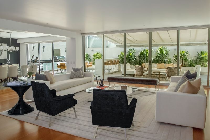 3 Steps To Make Your House Look Expensive #beverlyhills #beverlyhillsmagazine #exteriorhacks #presentationhacks #interiorhacks #realestate #house