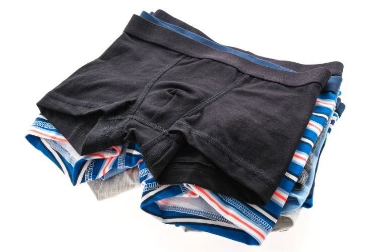 4 Major Tips for Buying Men's Underwear Online #beverlyhills #beverlyhillsmagazine #bevhillsmag #underwear #clothing #shopping #purchasingunderwear #undergarmet