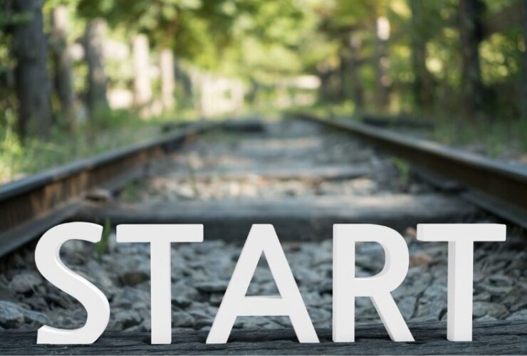 4 Things You Need Before Starting A Company #beverlyhills #beverlyhillsmagazine #bevhillsmag #startingabusiness #successfulcompany #businessplan #paperwork