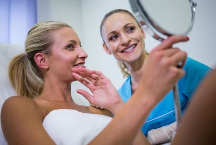 4 Things to Look for In a Cosmetic Surgeon #beverlyhills #beverlyhillsmagazine #bevhillsmag #cosmeticsurgeon #correctivesurgery #beauty