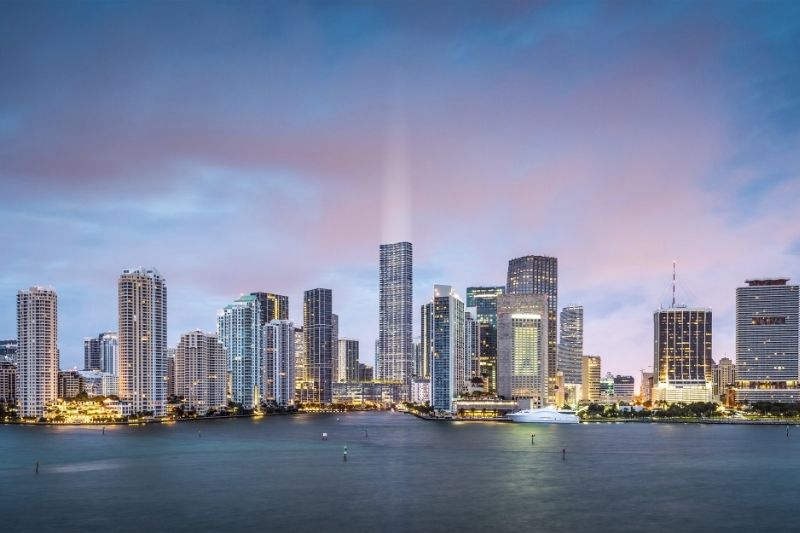 4 Top Most Luxurious Residences In Miami #beverlyhills #beverlyhillsmagazine #bevhillsmag #luxuriousresidences #luxuryliving #unabrickellresidences #theperigon #baccaratresidence #waldorfastoriaresidence