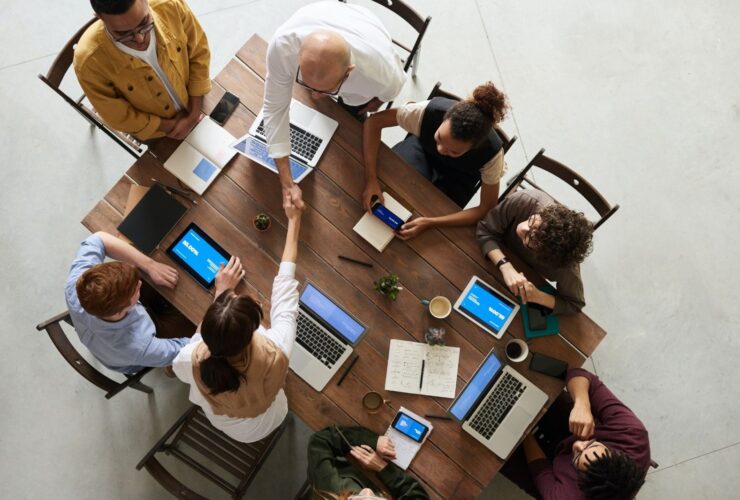 4 Ways To Ensure Your Business Team Remains Safe And Healthy #businessteam #officeculture #hr #keepyourteamhappy #beverlyhills #beverlyhillsmagazine #bevhillsmag