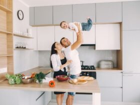 4 Ways to Keep Your Family Healthy #beverlyhills #beverlyhillsmagazine #familyhealthy #goodhealth #dentalsurgery #healthierlifestyle #exercisingtogether #bevhillsmag