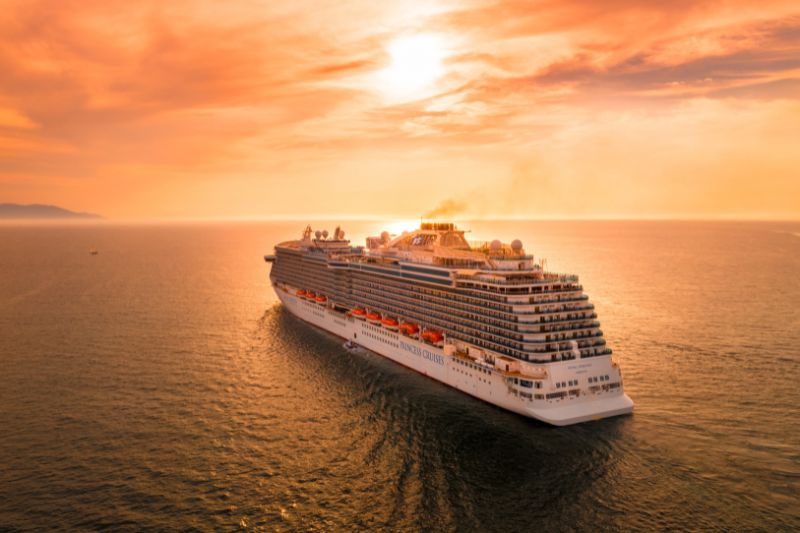 5 Eco-Friendly Cruises For The Whole Family #beverlyhills #beverlyhillsmagazine #eco-friendlycruises #researchyourdestinations #bevhillsmag