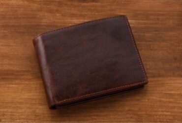 5 Qualities To Look For In A Men's Wallet #beverlyhills #beverlyhillsmagazine #shopforwallets #bestwallet #men'swallet
