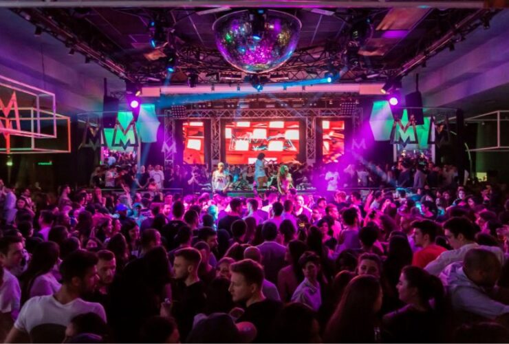 5 Reasons Why You Should Have A Booking Agent #beverlyhillsmagazine #beverlyhills #bookingagent #professionalagent #trustworthyagents