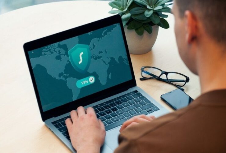 5 Reasons You Must Have A VPN For Business #beverlyhills #beverlyhillsmagazine #VPNforbusiness #cyberattacks #hackers #protectyourbusinessdata #VPNproviders #bevhillsmag