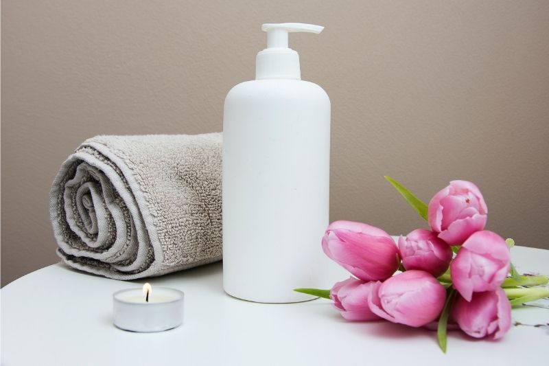 5 Spa Items to Have in Your Home #beverlyhills #beverlyhillsmagazine #bevhillsmag #personalspa #spa #spaitem #settingupspa #relaxingyourbody #relaxingyourmind #spaexperience