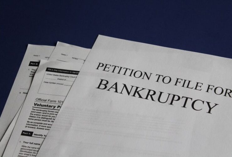 5 Things To Consider Before Filing For Bankruptcy #beverlyhills #beverlyhillsmagazine #bevhillsmag #fileforbankruptcy #financialproblems #financialrelief #studentloans