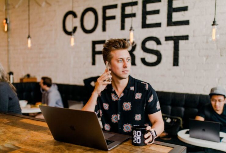 5 Things you Need to Be Successful as a Blogger #beverlyhills #beverlyhillsmagazine #successfulblogger #blogging #findaniche #bloggingsuccess #bloggingcareer