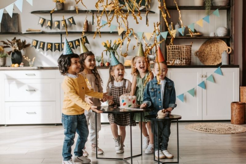 5 Tips for Planning a Kids Birthday Party #beverlyhills #beverlyhillsmagazine #bevhillsmag #birthdaygift #affordablegift #kidsparty #kidsbirthdayparty
