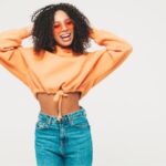 5 Tips for Wearing Cropped Clothing More Confidently #beverlyhills #beverlyhillsmagazine #croppedclothing #croppedt-shirt #croppedjeans #croppedpants