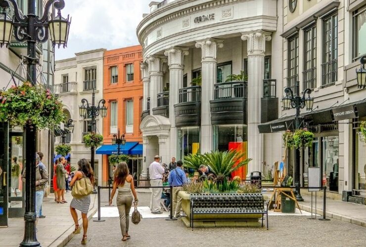 5 Tips to Live an Active Lifestyle in Beverly Hills #beverlyhills #beverlyhillsmagazine #bevhillsmag #lifestyleinbeverlyhills #activelifestyle #southerncalifornia