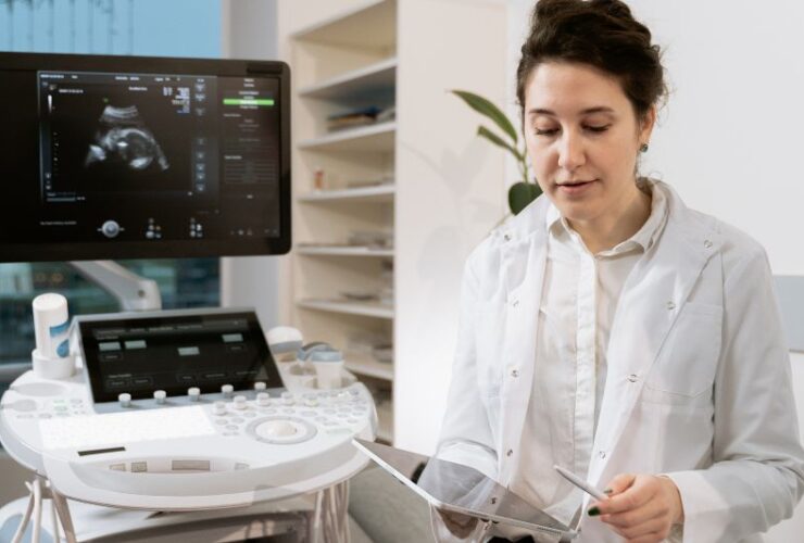 5 Tips to Maintain Good Health Throughout Your Life #beverlyhills #beverlyhillsmagazine #goodhealth #balanceddiet #mentalhealth #takecareofyourhealth #medicalcheckup