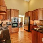 5 Ways to Have a Beautiful Kitchen: #beverlyhills #beverlyhillsmagazine #kitchen #beautifulkitchen #luxurykitchen #kitchenrenovations #cleankitchen