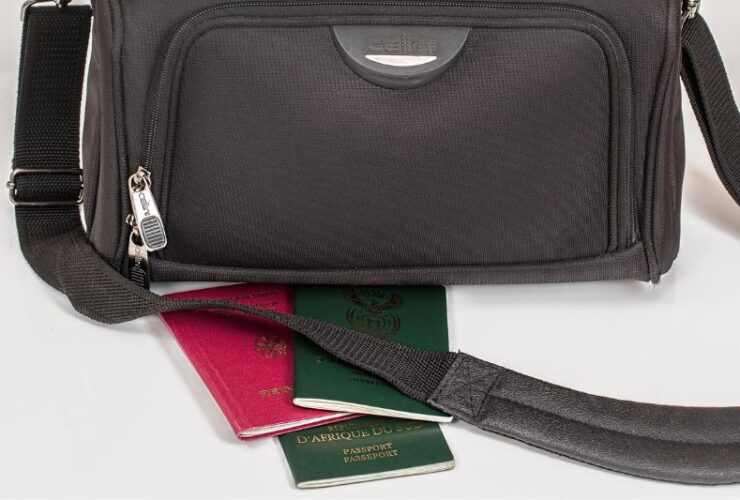 5 Ways to Make Your Business Travel More Productive #beverlyhills #beverlyhillsmagazine #businesstravel #businesstrip #luxuryvilla #publictransport