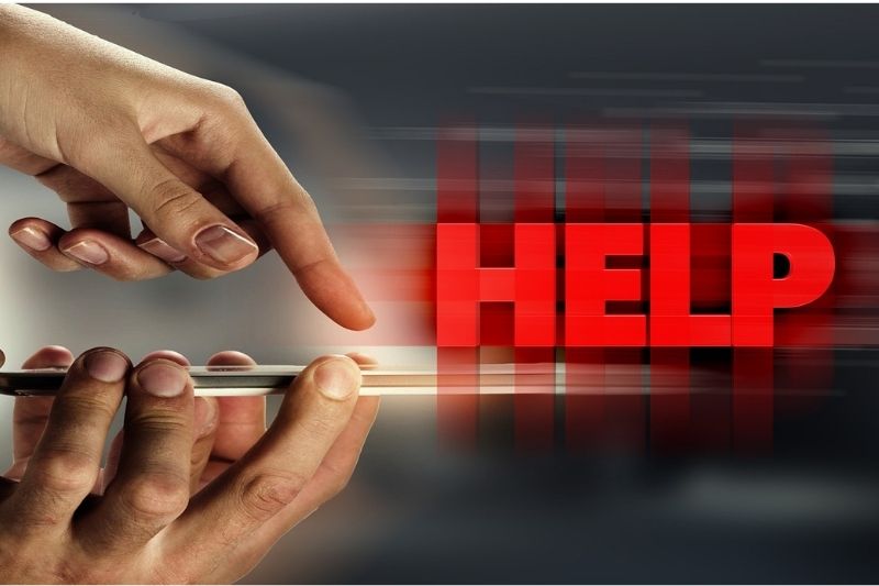 6 Important Things To Have In Your Emergency Survival Kit #beverlyhills #beverlyhillsmagazine #bevhillsmag #emergencykit #survivalskills #medicalhelp