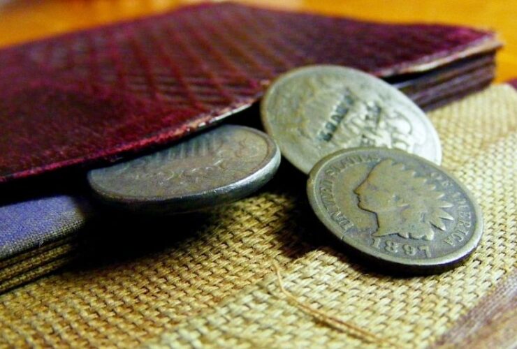 6 Interesting Coins You Haven't Heard Of #beverlyhills #beverlyhillsmagazine #bevhillsmag #batchofcoins #privatecollector #kewgarden50p #londonolympicerrorcoin #1776silvercontinentaldollar #valuablecoin