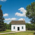 6 Tips To Remember After Getting Your First House #beverlyhills #beverlyhillsmagazine #bevhillsmag #firsthome #firsthouse #newhome #homeownership