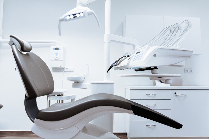 6 Tools That Are Essential When Opening A Dental Clinic #beverlyhills #beverlyhillsmagazine #dentalclinic #dentist #dentalclinicprocedure #seatcushion #healthcareindustry