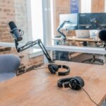 6 Ways to Boost Your Podcast Listeners #beverlyhills #beverlyhillsmagazine #bevhillsmag #podcastchannel #podcastlisteners #promoteyourpodcast #diversetopics #successfulpodcast