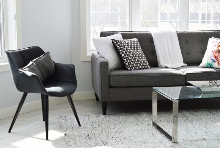 6 Ways to Create a Comfortable Environment at Home #beverlyhills #beverlyhillsmagazine #comfortableenvironment #HVACsystem #cozyblankets #personalizeyourspace