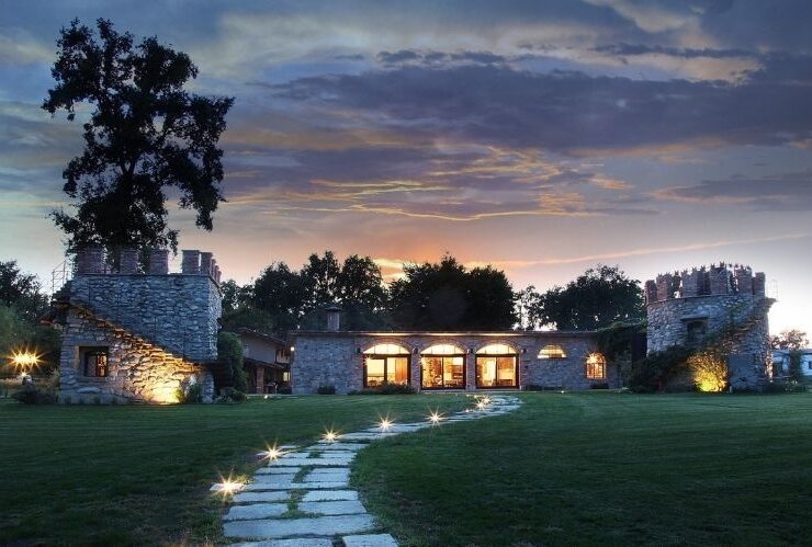 6 Ways to Decorate Your Home in Style #beverlyhills #beverlyhillsmagazine #decorateyourhome #homeplants #bostonfern #stylishhome #styleyourhome #decorateindoorsandoutdoors