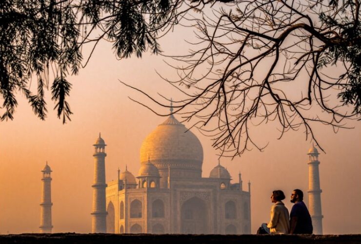 7 Ancient Locations Worth Visiting At Least Once #beverlyhills #beverlyhillsmagazine #ancientlocations #thegreatwallofChina #ancientstructure #breathtakingviews #majesticbeauty