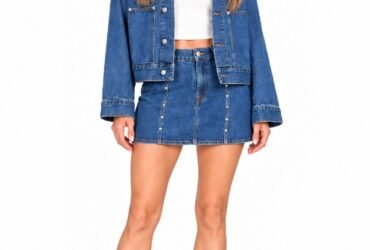 Find Your Perfect Fit with 7 For All Mankind Luxury Denim #7ForAllMankind, #DesignerDenim, #PremiumJeans, #WomensDenim, #MensStyle, #SustainableFashion, #DenimEssentials, #FashionFinds, #BevHillsMag, #BeverlyHills, #BeverlyHillsMagazine