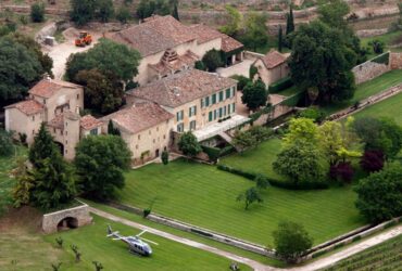 7 Luxury Homes in France Owned By Celebrities #beverlyhills #beverlyhillsmagazine #marvelofluxury #beautifulcity #famouscelebrities #luxuryhomes #celebritiesinfrance
