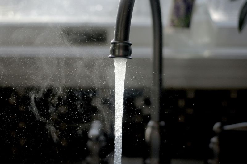 7 Scenarios When Bringing in a Plumber Benefits Your Real Estate #beverlyhills #beverlyhillsmagazine #professionalplumber #plumbingrepairs #plumbingissues #plumbingfixtures